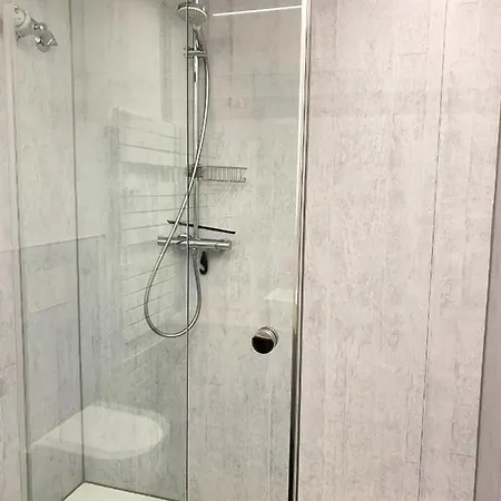 21114 Апартаменти